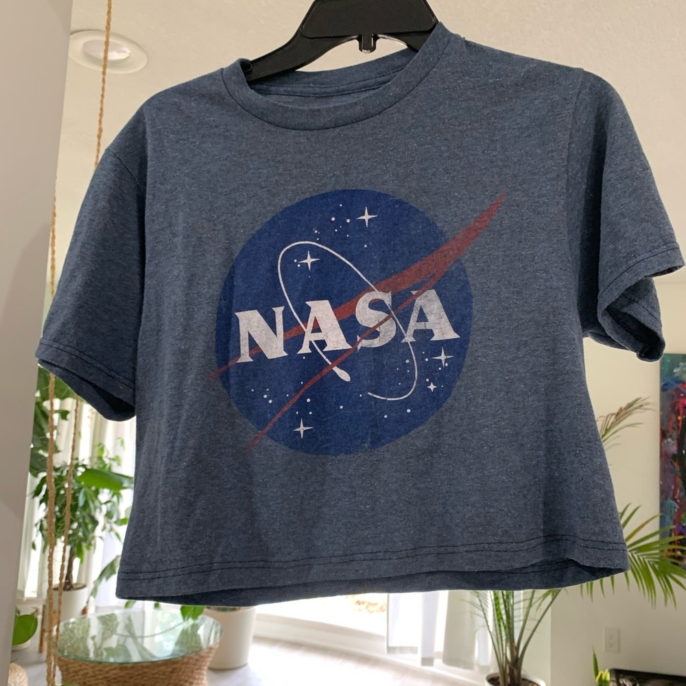 NASA cropped tee